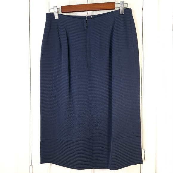 Worth 100% Silk Navy Blue Ribbed Midi Pencil Skirt Sz 10 - Picture 5 of 11